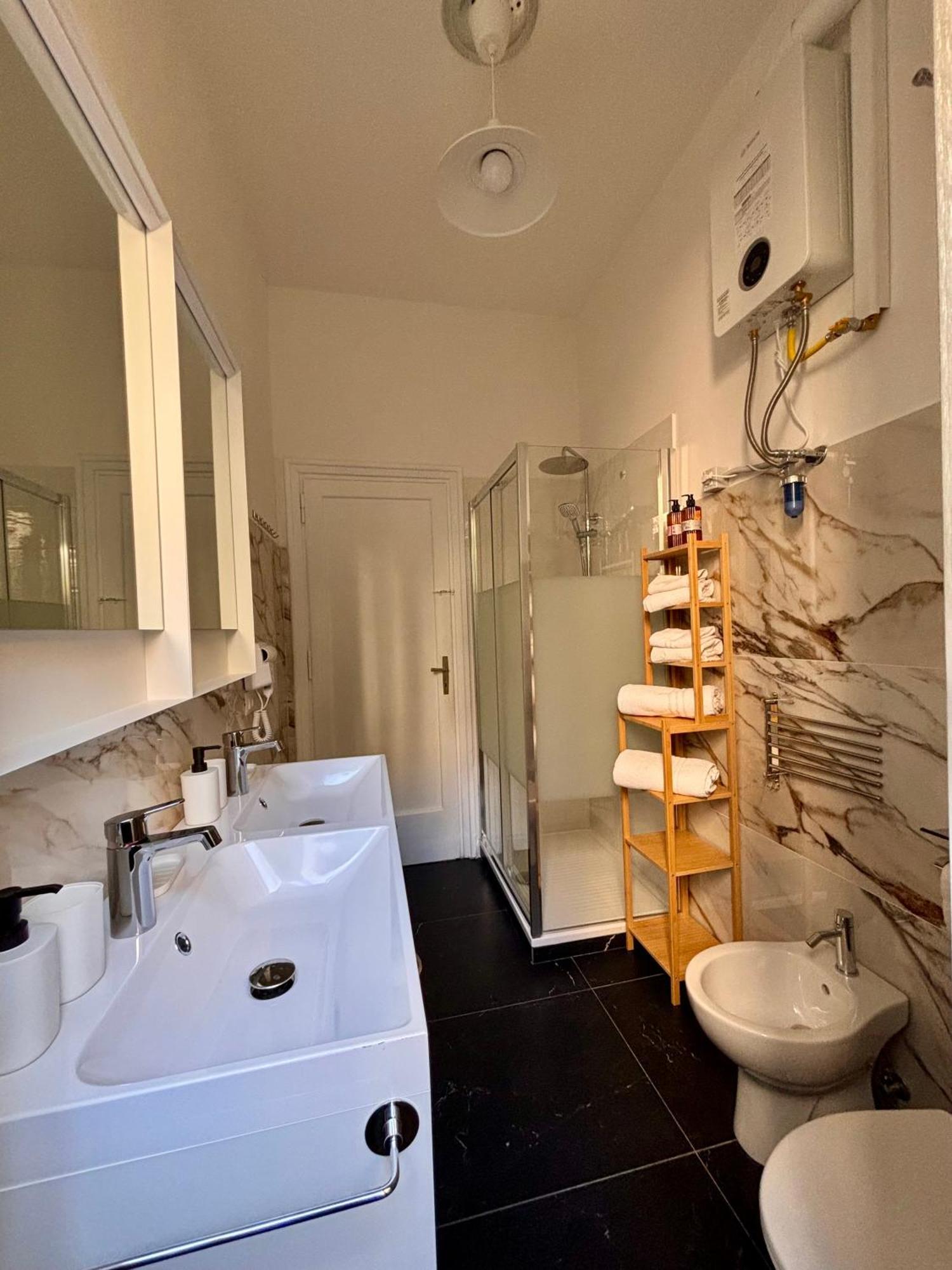 Apartment The Place Strozzi Rom